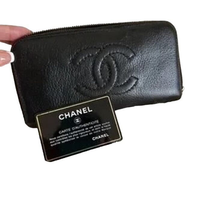 Authentic Chanel Wallet Vintage EUC RARE🔥 with COE