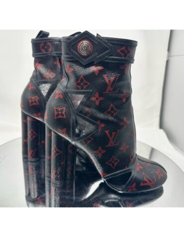 ♠️LIMITED EDITION ♠️ Louis Vuitton Monogram Infrarouge Ankle Boots 37 Black EUC