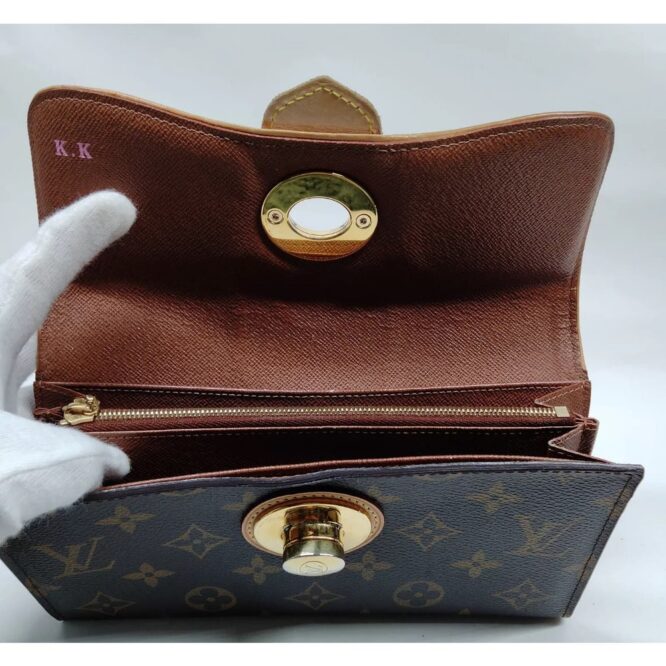 Luis Vuitton Boetie Monogram Wallet EUC