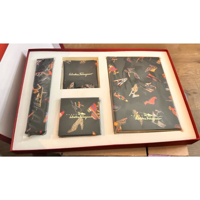 RARE 1996 Museo Salvatore Ferragamo Stationary - Gift Box Set -New !!