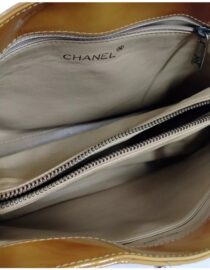 CHANEL Quilted Matelasse Shoulder Bag Patent leather Yellow CC - PRISTINE